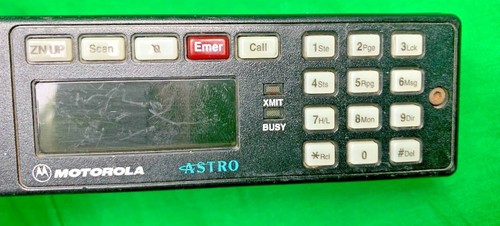 Placa frontal de cabezal de control de radio Motorola ASTRO, HLN6563B - Imagen 7 de 7