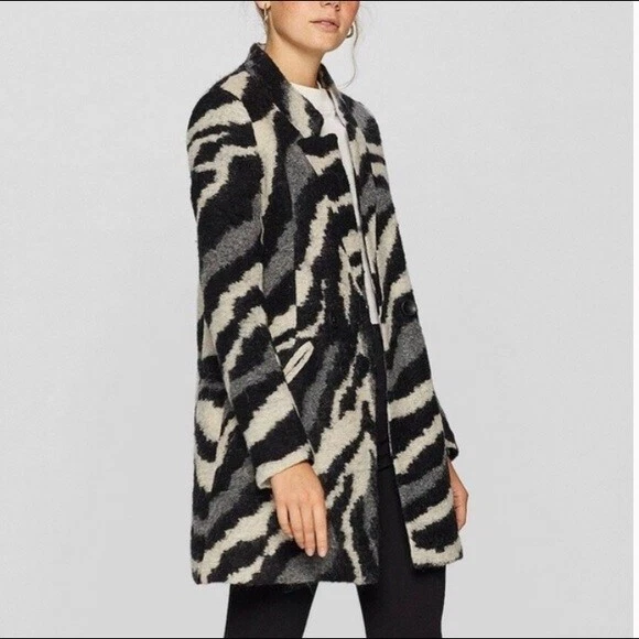 OFF WHITE Cappotto giacca con stampa zebra Stradivarius taglia small ~ Nuovo con etichette