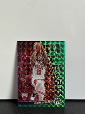 2022-23 Panini Mosaic Elevate Green Prizm DeMar DeRozan Chicago Bulls #18