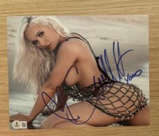 SCARLETT BORDEAUX WWE SIGNED 8X10 PHOTO BECKETT BAS