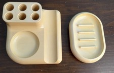 FREE SHIP Vintage 2000  Heavy Plastic Soap Dish  Toothbrush/Toothpaste holder