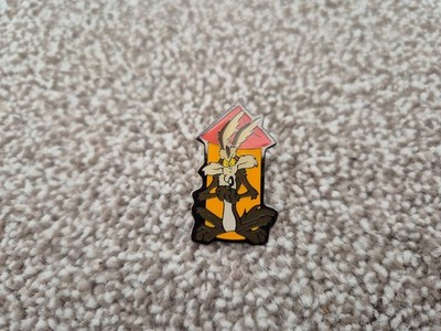 VINTAGE 1990er Warner Bros Wile E Coyote Looney Tunes Emaille Metall Pin Abzeichen