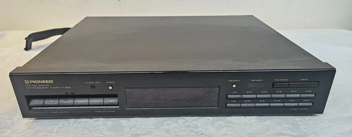 Pioneer F401L Digital Synthesizer Tuner (Gebraucht) in Basel für CHF 69