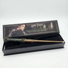 Harry Potter  s Wand with Illuminating Tip 14  The Noble Collection - Lights Up