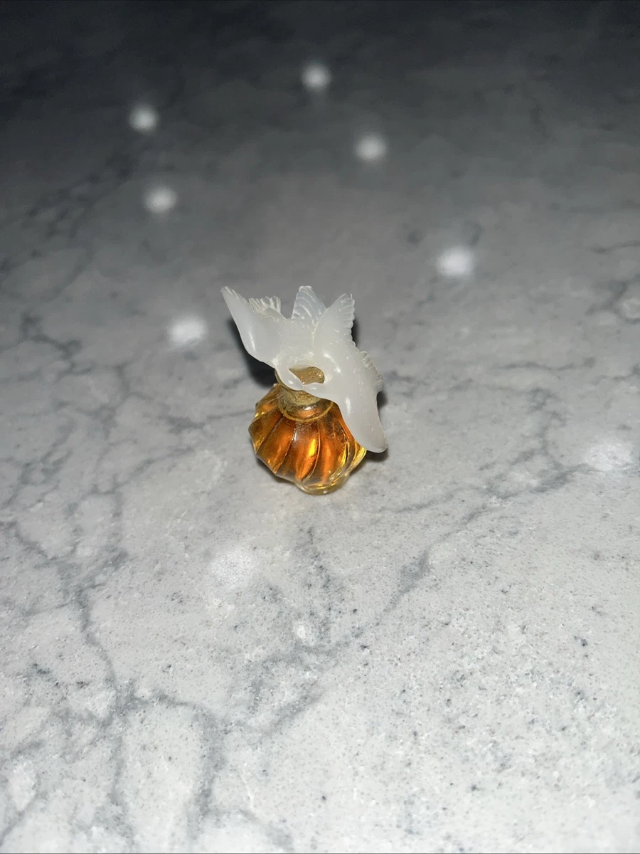 Nina Ricci Lalique In Collectible Decorative Glass & Crystal
