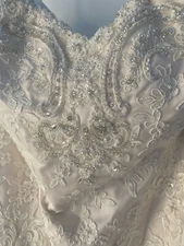 David Tutera Wedding Dress Size 22