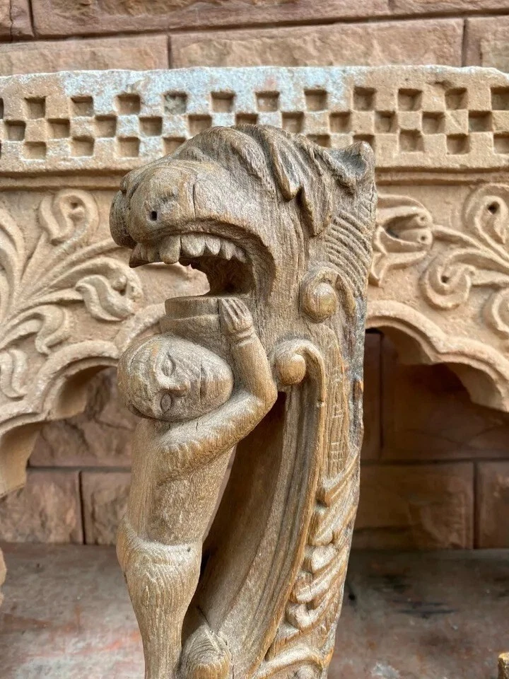 Antiguo soporte de dientes de león tallado a mano de madera antiguo de 1800 con soporte Foto 3 de 4