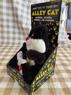 NIB Vintage 1997 Alley Cat Plush Interactive Meows/Shakes Dare You To Tease Me — photo 3