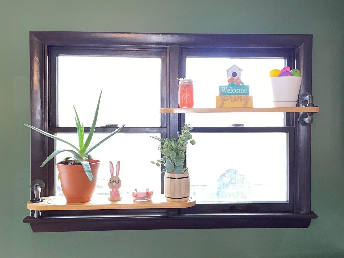 Swivel Shelf with Drip Groove for Window or Wall Display