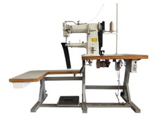 Macchina per cucire Triplice Trasporto a Braccio per Pelli Pesanti mod.069 Adler