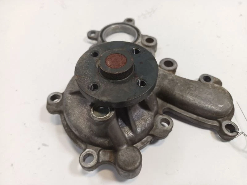 Coolant Pump from 2018 Toyota Tundra 5.7L 10490541 - Image 2 of 4