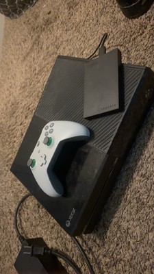 XBox 1 Console with black ops 1. Also comes with a 2 tb hard drive for storage