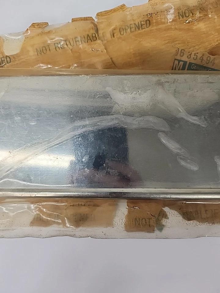 Moldura de panel Oldsmobile Cutlass 2/4 2/4 puertas (691) OEM GM LH 9635794 1978-80 Foto 3 de 4