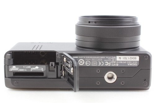 [Near MINT in Box] Sigma DP2 Merrill 30mm f2.8 46.0MP Digital Camera From JAPAN - Picture 9 of 11