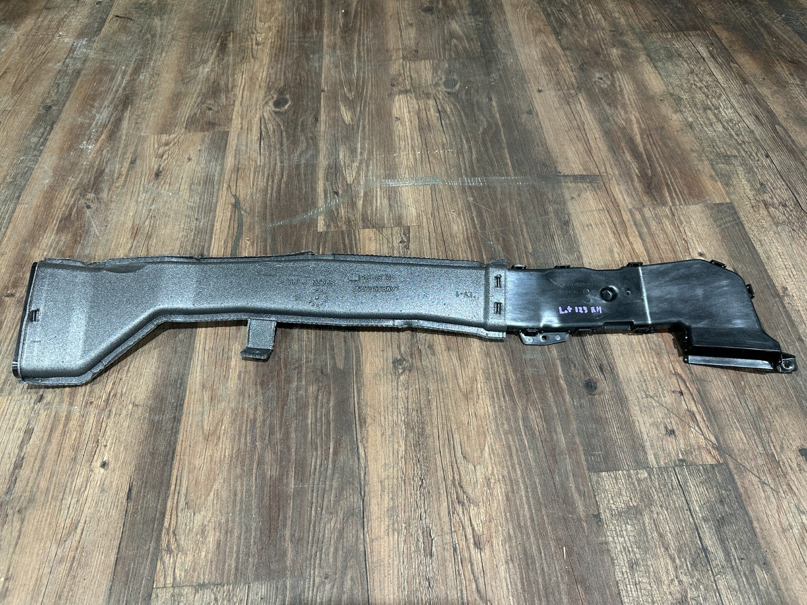 2018-2024 LAMBORGHINI URUS RIGHT AIR DUCT GUIDE OEM 4ML819726