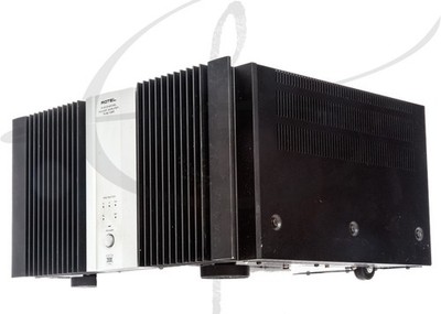 MIB ROTEL FIVE CHANNEL 5X200W POWER AMPLIFIER RMB-1095 THX