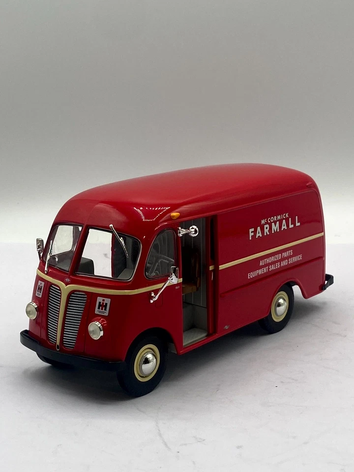 Литой фургон метро First Gear International Harvester McCormick Farmall 1:25 - Изображение 3 из 4