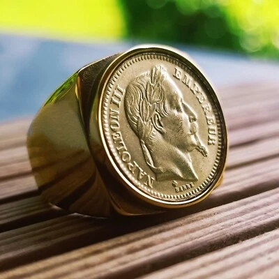 Bague Chevalière Carré 20 Francs Napoléon III en Acier Inoxydable Doré Or fin - Photo 1/4