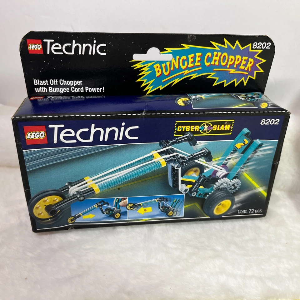 Vtg. LEGO Technic Cyber Slam Blast Chopper, Spy Runner #8213,8202. Lot Of 2 Seal - Image 3 of 4