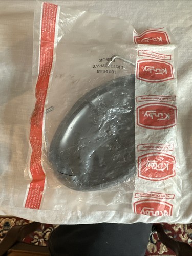 Bandeja Kirby Emtor Negra 505 Thru Legend 2 Ovalada - Imagen 1 de 3