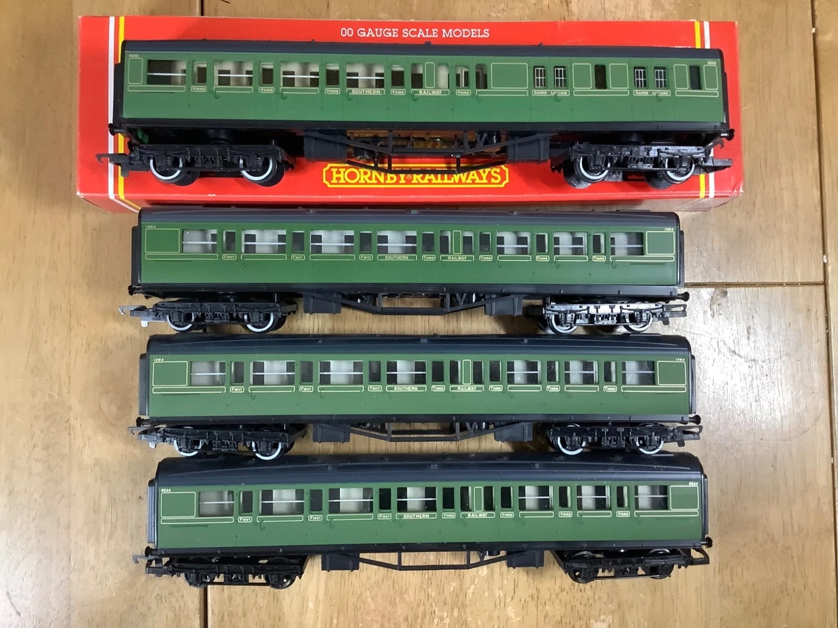 HORNBY Southern 12 00ゲージ 鉄道模型 Hornby Southern Coach OO Gauge Model Railway Coaches for sale