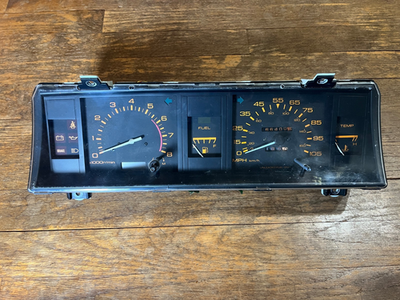 86-89 Nissan D21 2.4l MT manual Hardbody Pickup Truck Cluster