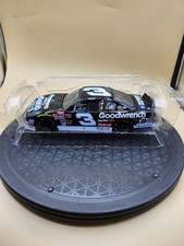 2001 Dale Earnhardt Sr. 3 Oreo Goodwrench Service Plus Monte Carlo 1:24 Scale