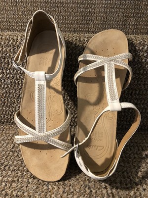 clarks active air womens sandals