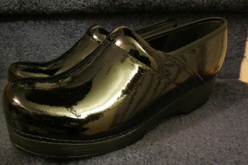 skechers pro clogs