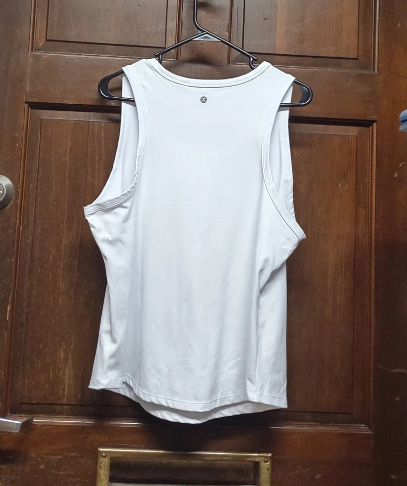 Camiseta sin mangas deportiva blanca Danskin para mujer talla XL Foto 2 de 3