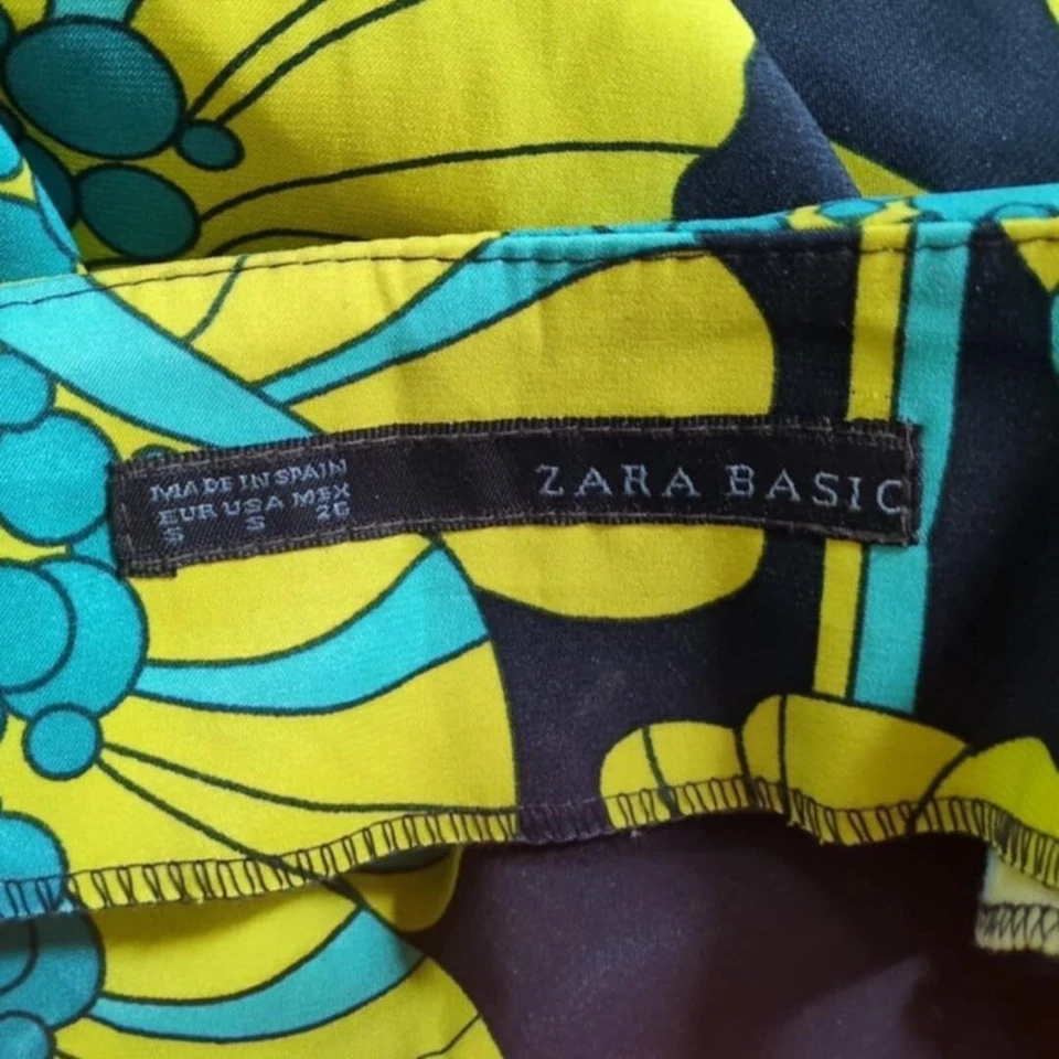 Zara Basic Shift Dress Size Small Retro 1970's Groovy Floral Green Hippie 1960's - Image 4 of 4