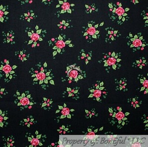 Bastel Kunstlerbedarf 1 2 3 Yd 100 Cotton Fabric Light Cream With Pink Red Rose Buds All Over Vkra Com Br