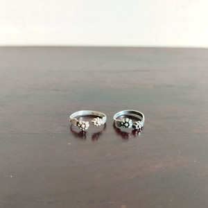 Vintage Toe Ring Silver Jewelry Pair Tribal Lady Collectible Floral Design