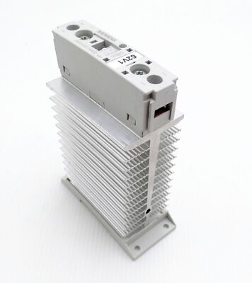 Siemens Sirius 3RF2330-1AA02 E-Stand: 04 Halbleiterschütz -used-