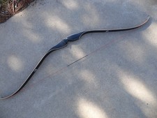 Bob Lee Dark Archer LH recurve bow 62", 54# @29"