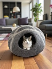 Handmade Felt Cat Cave Bed - Warm Wool House for Cats, Kittens  Small Pets