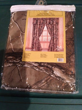 REALTREEL LINED CURTAINS WITH TIE BACKS 2 PANELS IN PACKAGE EACH PANEL 42X87 NEW