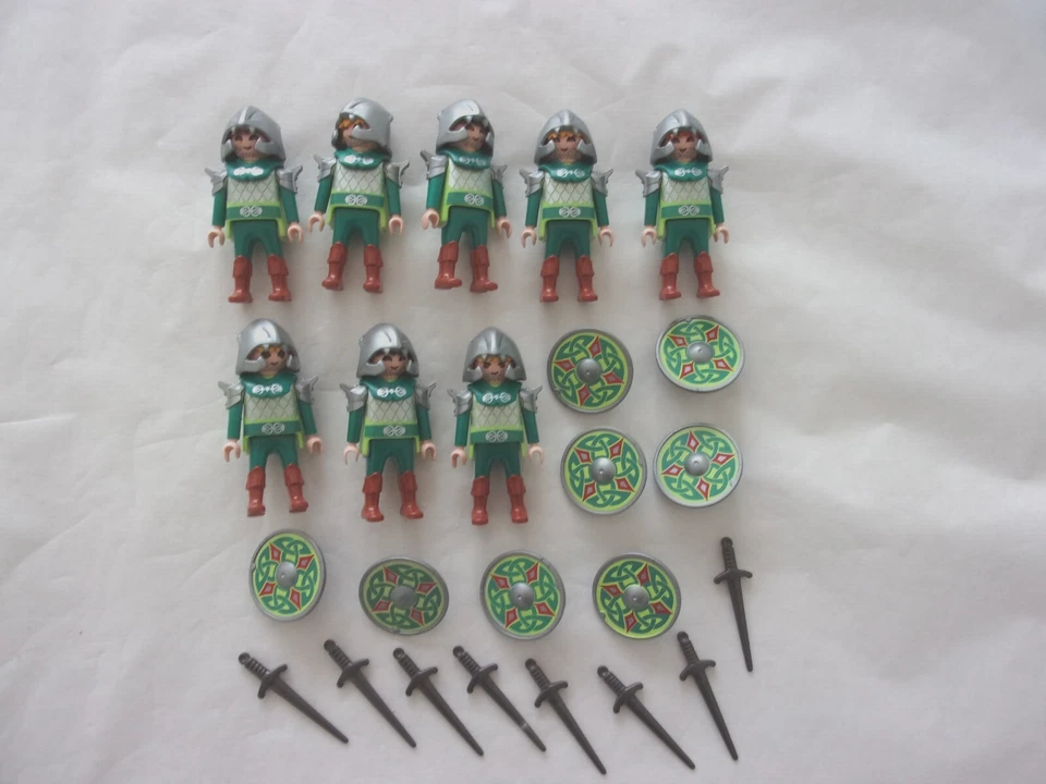 LOT DE PLAYMOBIL  * 8 CHEVALIERS DU DRAGON VERT + ACCESSOIRES * - Photo 1/1