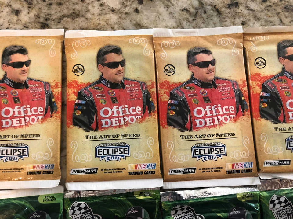 Lot Of 15 2011 PRESS PASS RETAIL Sealed Packs NASCAR TRADING CARDS - Eclipse - Image 3 of 3