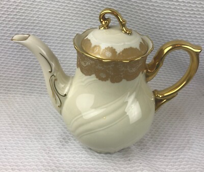 VINTAGE HUTSCHENREUTHER HOHENBERG 1814 1936 GERMANY COFFEEPOT GOLD LACE FLOWER