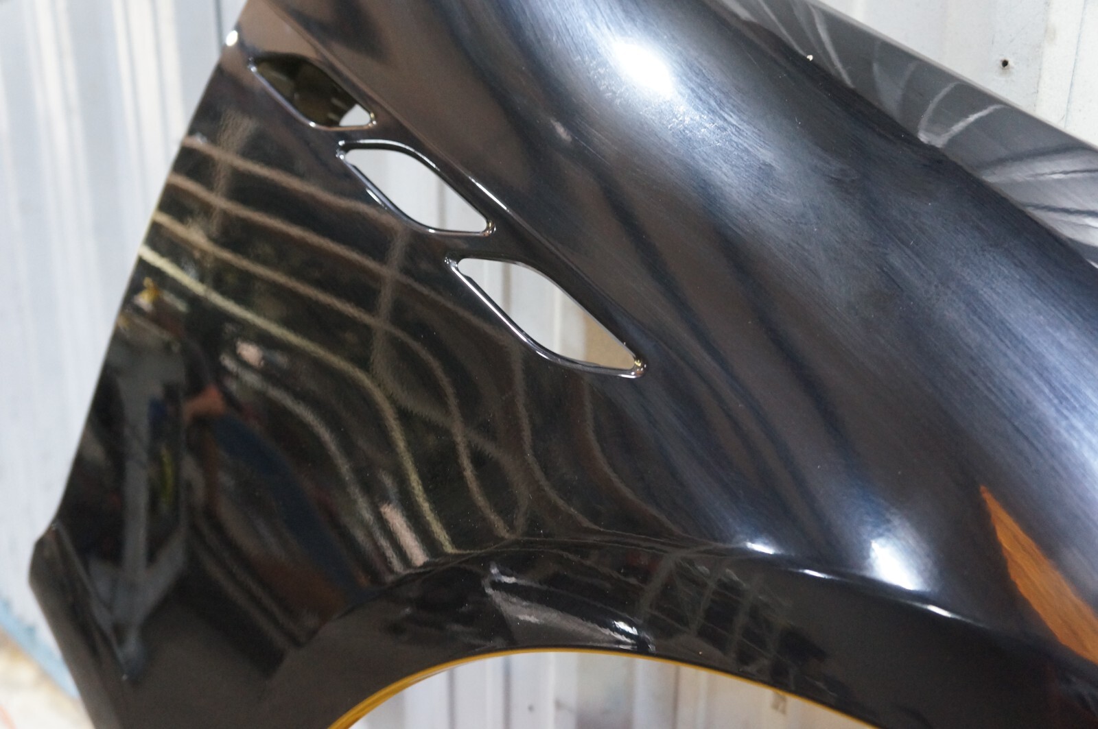 2014-2017 maserati ghibli front right passenger fender black - LOCAL PICKUP ONLY