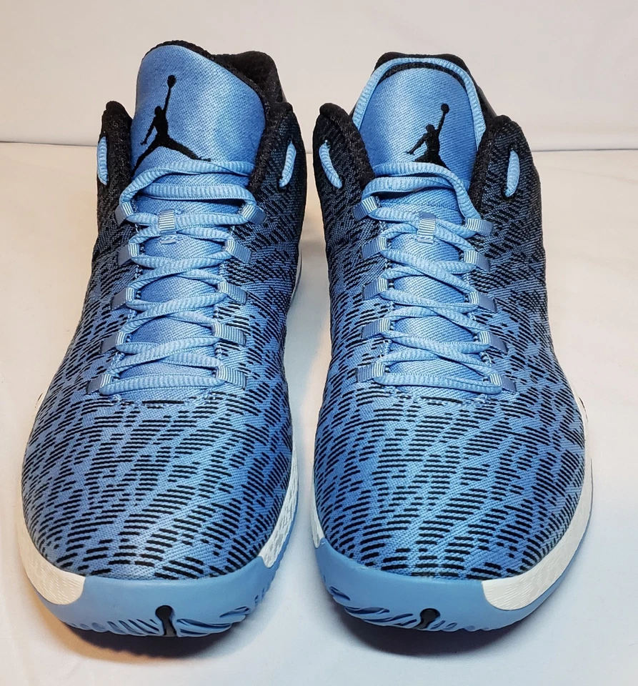 Talla 11 - Air Jordan 29 Low UNC Foto 3 de 4