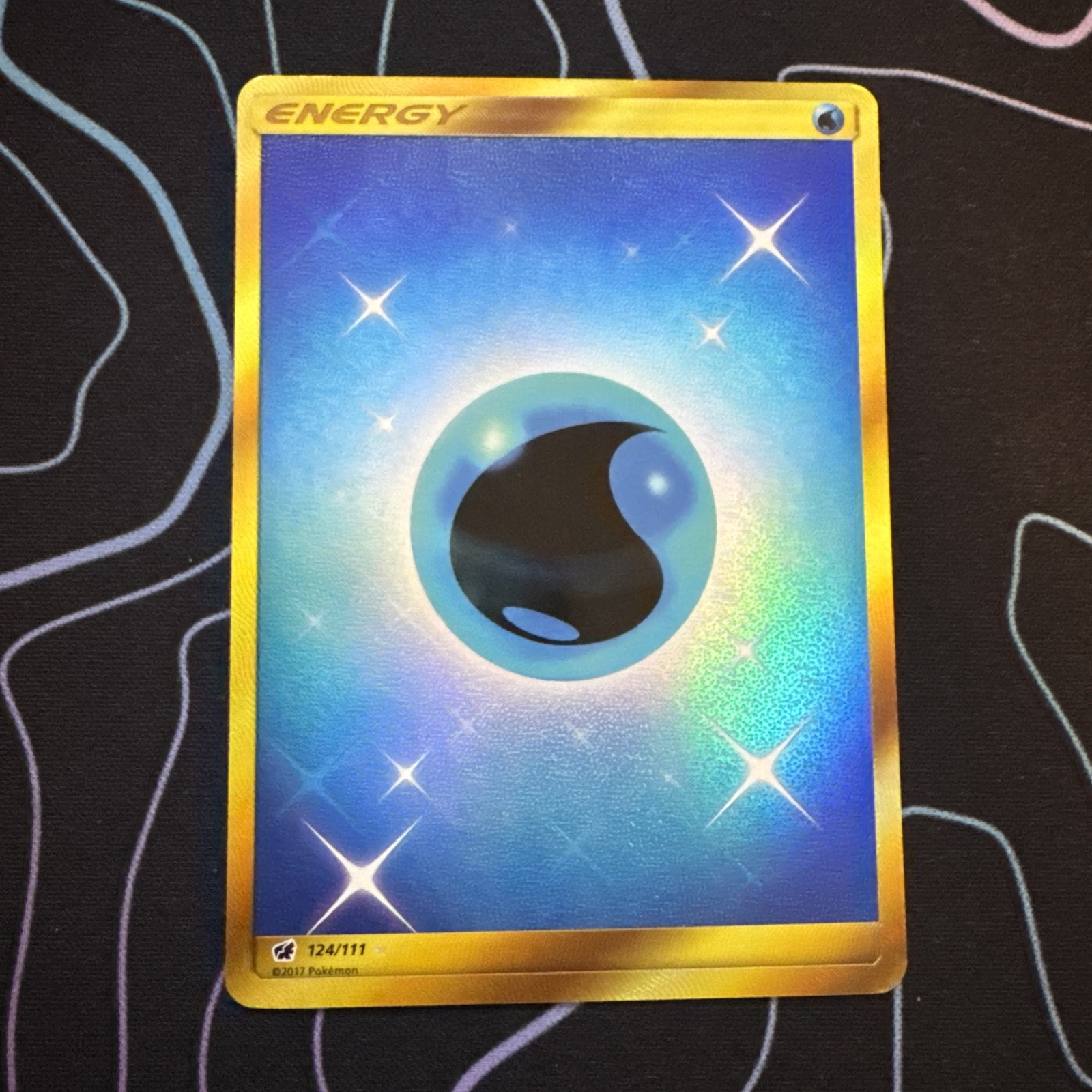 Water Energy 124/111 Sm-Crimson Invasion Holo Card NM Condition