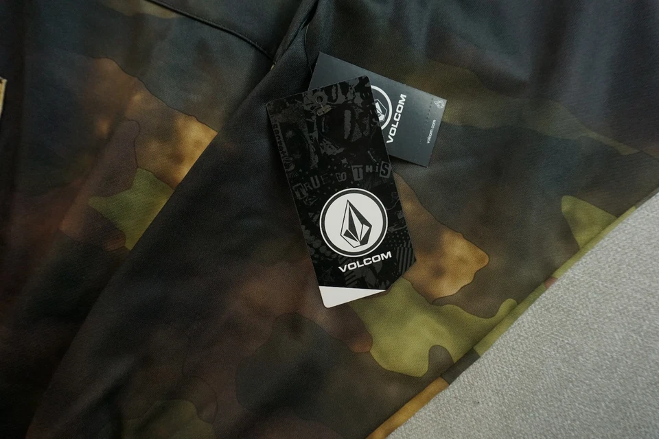 Volcom Men's Hydro Riding Size Xl Camo Snowboard Ski Hoodie Water Resistant - Image 3 of 4