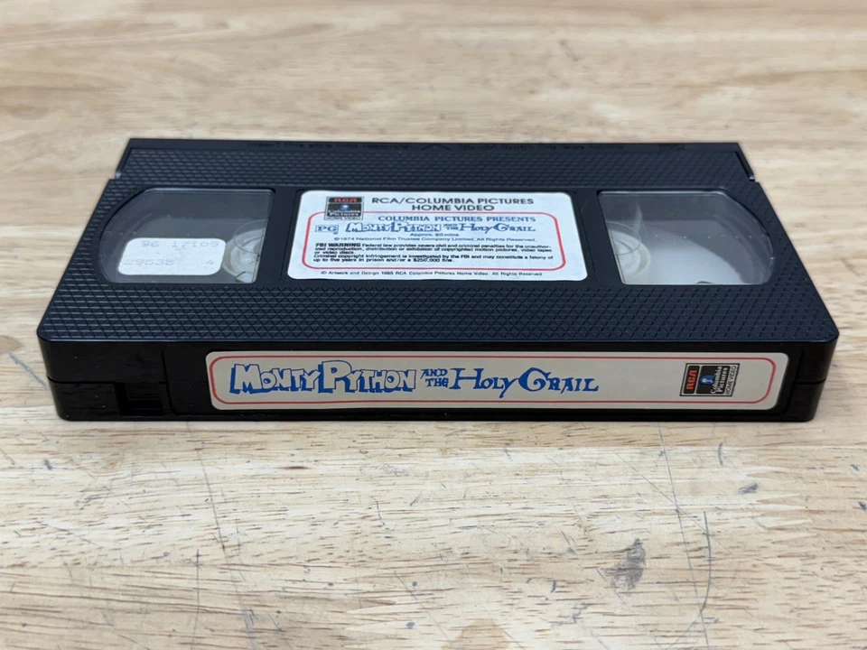  MONTY PYTHON AND THE HOLY GRAIL (1975) VHS  - Image 4 of 4