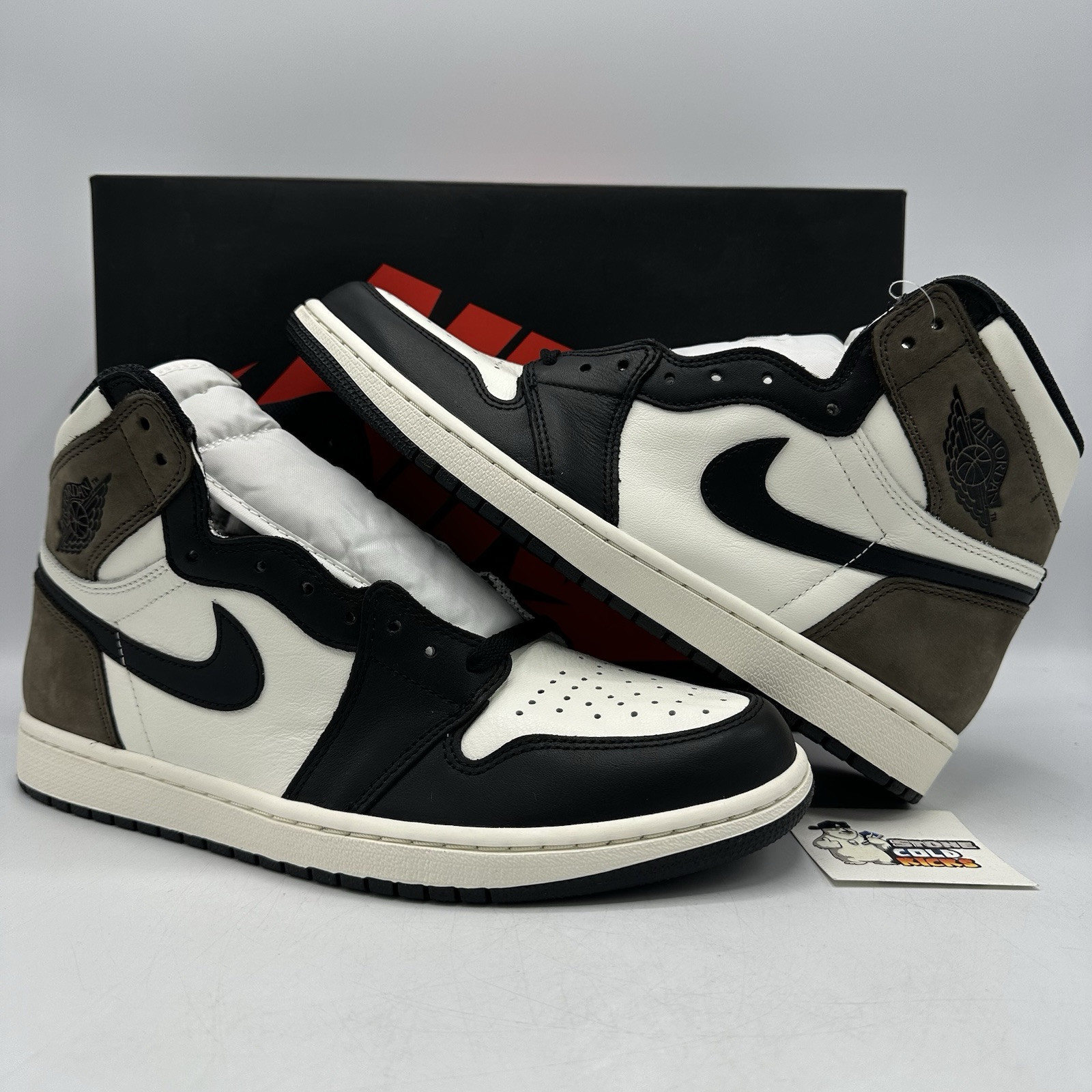 Nike Air Jordan 1 Retro High OG Dark Mocha 10.5 555088-105 BRAND