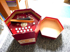Scholer 2515/A  FCN   20+1 button Anglo Concertina..C1950s...Original box...VGC.