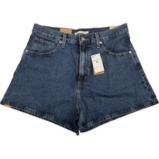 Levi s High Waisted Mom Shorts NEW Women s Size 31 Medium Wash