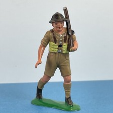 MARX WARRIORS OF THE WORLD BRITISH PLASTIC painted TOY SOLDIER WWII in shorts
