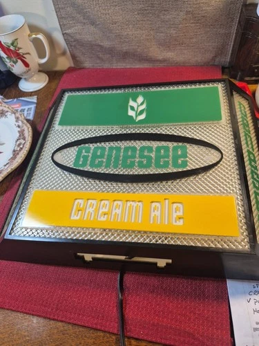 Vtg 60s Genesee Cream Ale Lighted Beer Sign - Working - Diamond Texture14.5"×12"